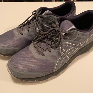 ASICS Gel-scrams Size 11.5 US